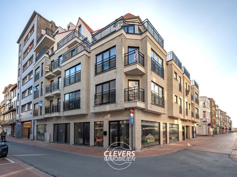 Op een zucht gelegen van de Zeedijk, bevindt zich de standingvolle residentie &quot;Hamptons II&quot;. Deze nieuwbouwresidentie huisvest zowel één- en tweeslaap