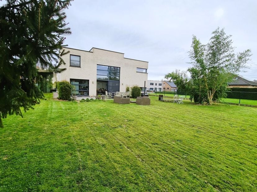 Maison à vendre
                    à 3128 Baal