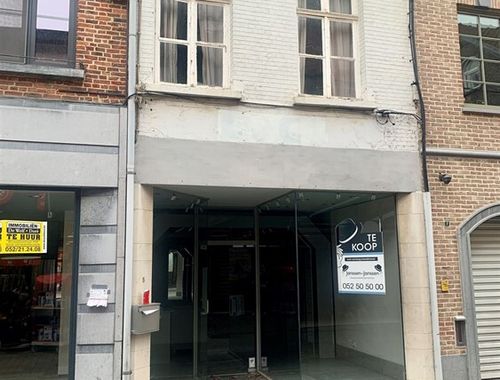                                         Bureaux à vendre à Hamme, € 150.000
