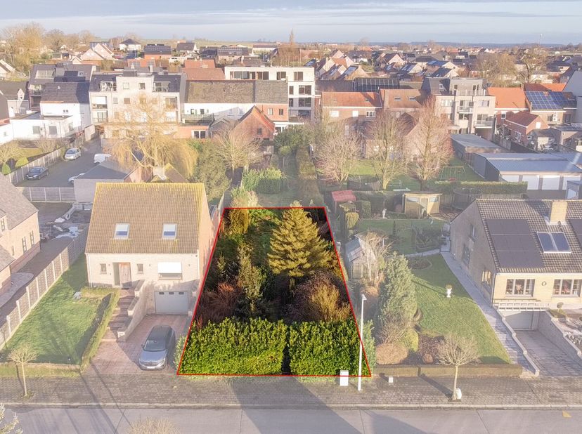 Perceel voor halfopen bebouwing op topligging.&lt;br /&gt;
Perceelsbreedte: 12,5 meter&lt;br /&gt;
Perceelsdiepte: 39,50 meter&lt;br /&gt;
Geen bouwverplichting