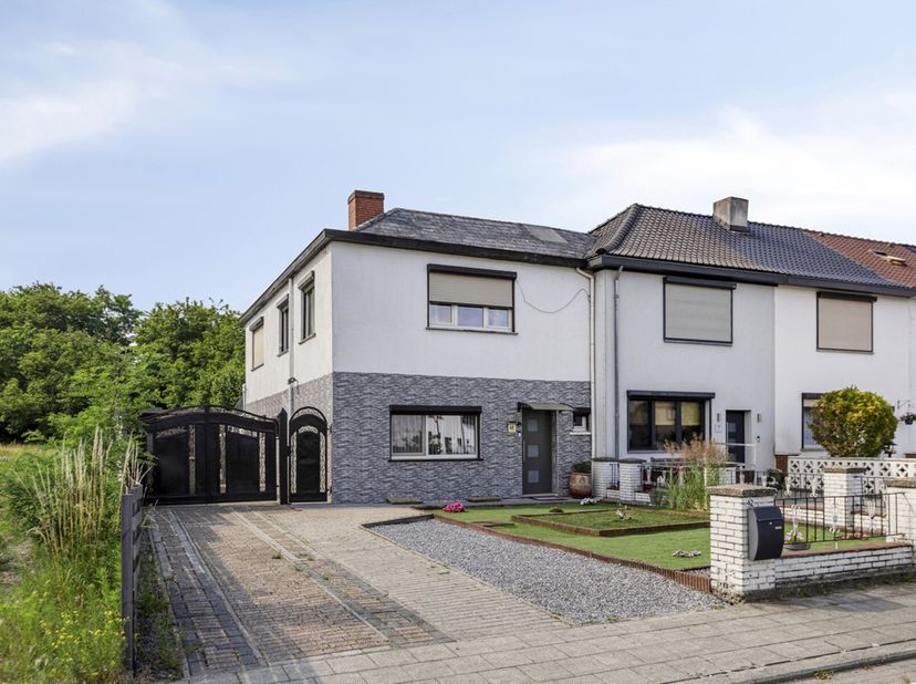 Maison à vendre
                    à 3600 Genk