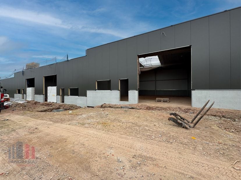 Deze nieuwe KMO- unit/showroom  van 419 m² met 6 privatieve parkeerplaatsen maakt deel uit van de nieuwbouw state-of-the-art bedrijvenpark &#039;&#039;MG PARK A