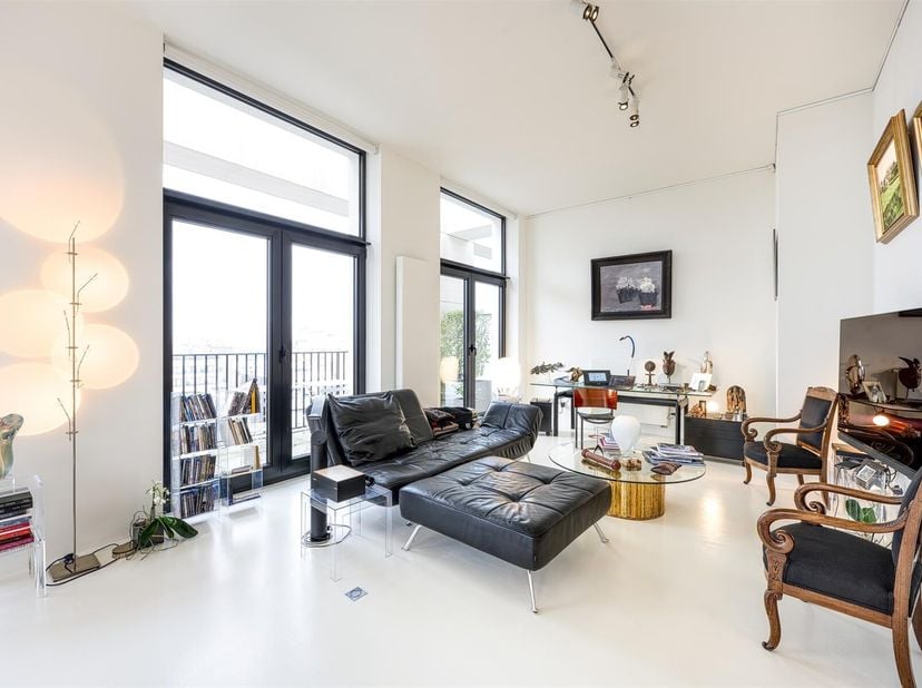 Brussel, vlakbij Sint-Katelijneplein, het historische centrum, openbaar vervoer en winkels, prachtig penthouse van ± 170 m2 met twee ruime terrassen m