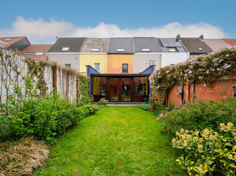Visite uniquement sur rendez-vous avec Phile de OC Vastgoed, +32 488 48 60 70 —&lt;br /&gt;
Bienvenue dans cette maison de ville pleine de charme, située en