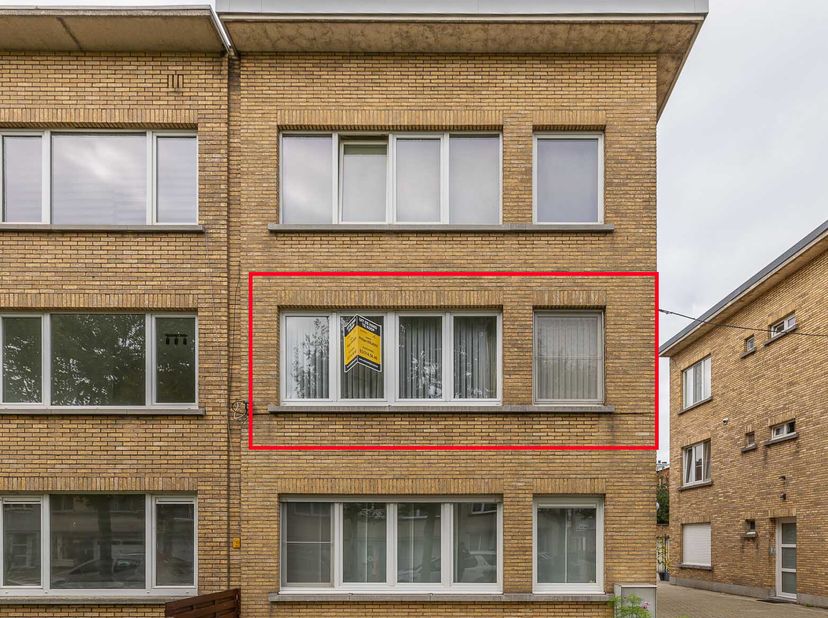 Appartement van ca. 66 m² met twee slaapkamers gelegen nabij het centrum van Merksem. &lt;br /&gt;
Het appartement bevindt zich op de eerste verdieping en i
