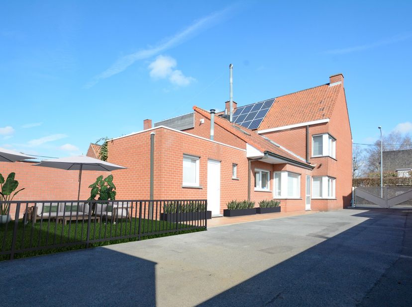 Maison à vendre
                    à 8870 Izegem