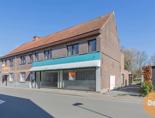                                         Commerce à vendre à Gavere, € 479.000
