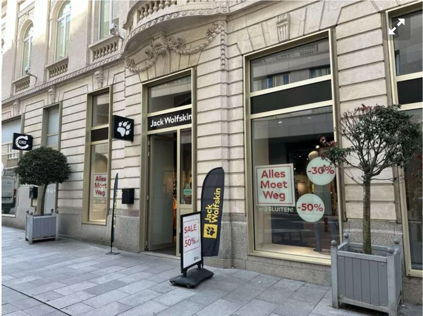 Commercieel handelspand te huur gelegen in de Kouterdreef in Gent.&lt;br /&gt;
Dit handelspand situeert zich in een enorme nieuwbouwontwikkeling met apparte