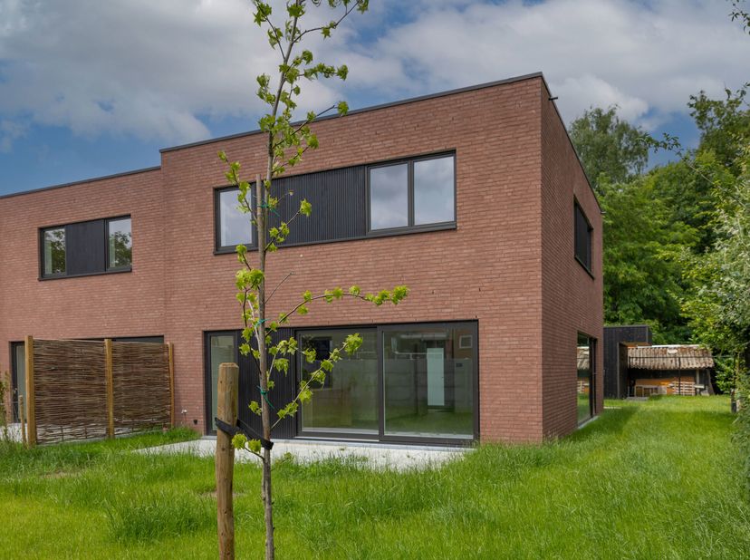 KIJKDAG OP ZATERDAG 05/07 VAN 13H00 - 16H00 (ENKEL OP AFSPRAAK!)&lt;br /&gt;
LIGGING&lt;br /&gt;
Dit nieuwbouwproject langs de Cooppallaan, vlakbij het centrum va
