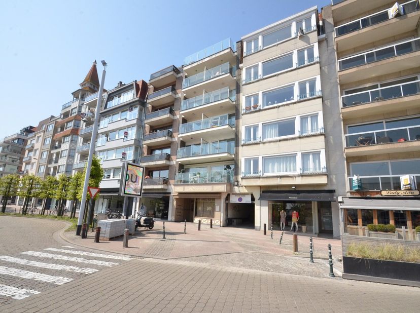 Garage à louer
                    à 8300 Knokke