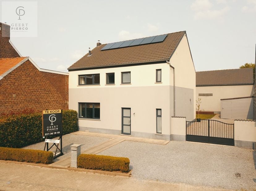 Instapklare woning op rustige, groene ligging te Walshoutem&lt;br /&gt;
&lt;br /&gt;
Ben je op zoek naar een gezellige, ruime én instapklare woning op een rustige