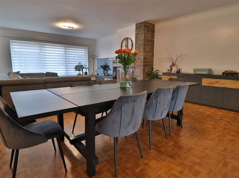 Ruim en lichtrijk appartement te koop in Lauwe  3 slaapkamers&lt;br /&gt;
.&lt;br /&gt;
Bent u op zoek naar een instapklaar en lichtrijk appartement in Lauwe? Dit