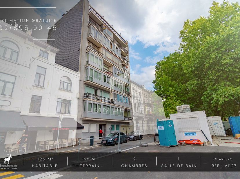 L&#039;ETUDE DES PROPRIETAIRES vous propose un très grand et lumineux appartement à vendre en plein cœur de CHARLEROI.&lt;br /&gt;
Idéal pour les jeunes couples