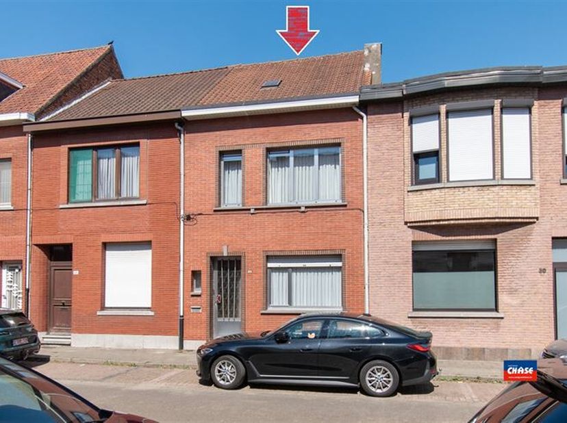 2070 ZWIJNDRECHT | TE RENOVEREN GEZINSWONING MET TWEE SLAAPKAMERS, GROTE ZOLDER EN TUIN OP EEN TOTALE GRONDOPPERVLAKTE VAN 212m² | EPC D | &lt;br /&gt;
Inde