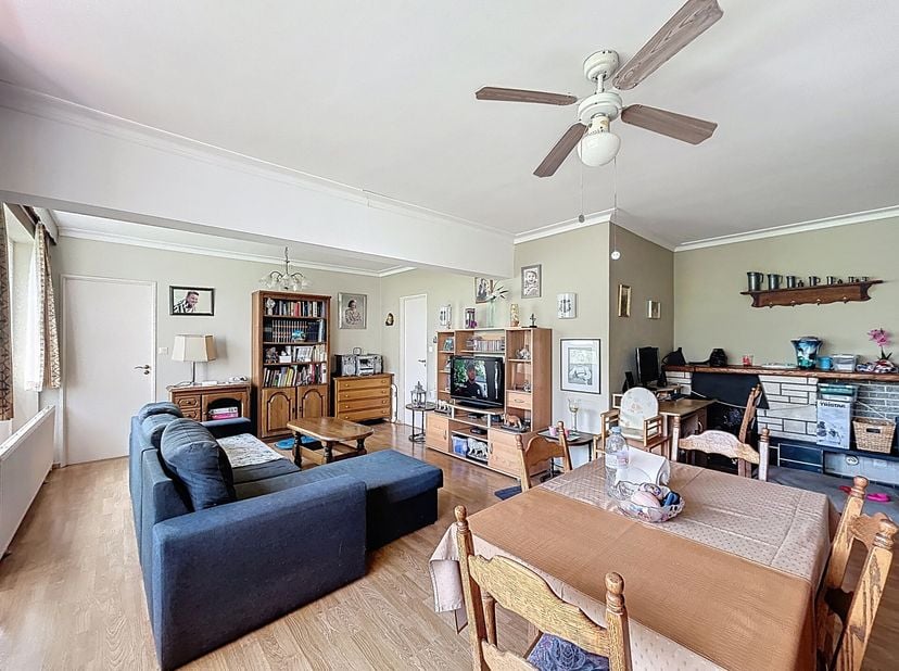 ANDERLECHT - REF: 6786690 - BEL APPARTEMENT UNE CHAMBRE AVEC TERRASSE !!&lt;br /&gt;
C&#039;est dans un quartier calme et vert que nous vous proposons à la vente