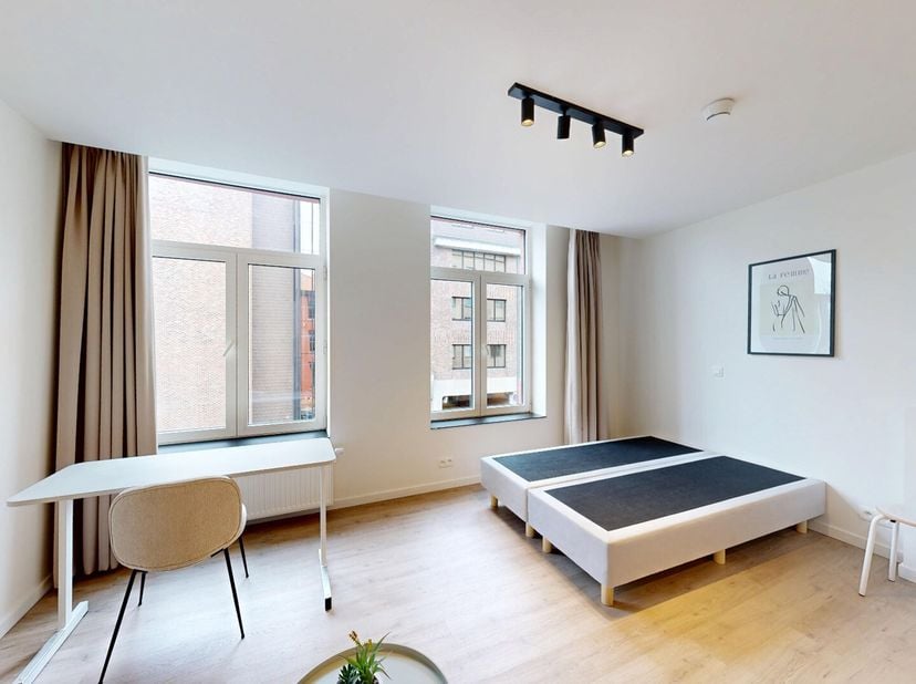 Deze prachtige studio is gelegen in de bruisende stad Leuven, in de residentie THALIA. De studio is volledig bemeubeld en werd in 2025 volledig gereno