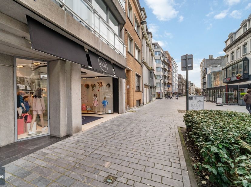 Bien professionnel à vendre
                    à 8400 Oostende