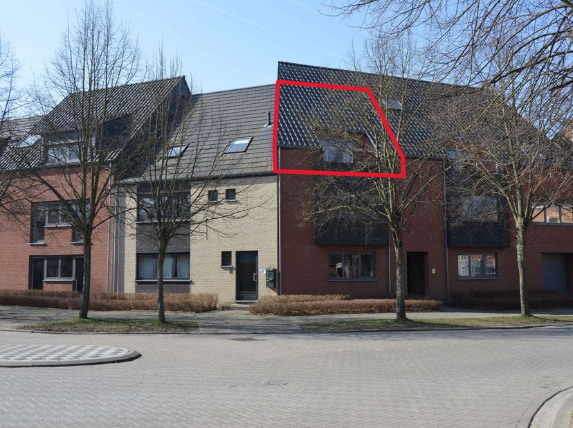 Appartement à vendre à Winksele – Vente par offre sous pli fermé&lt;br /&gt;
&lt;br /&gt;
Appartement prêt à emménager (construit en 2010) au 2e et dernier étage