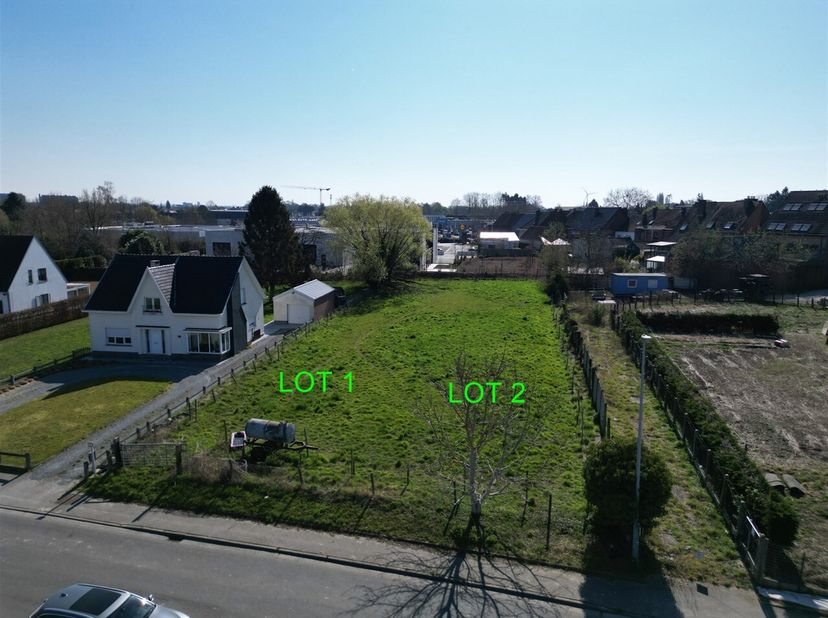 Terrain à vendre
                    à 9420 Erpe