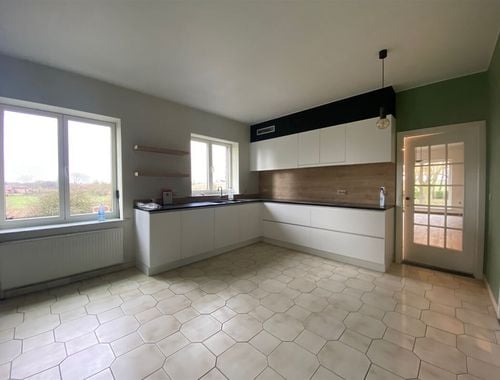                                        Appartement te huur in Chapelle-à-Wattines, € 875
