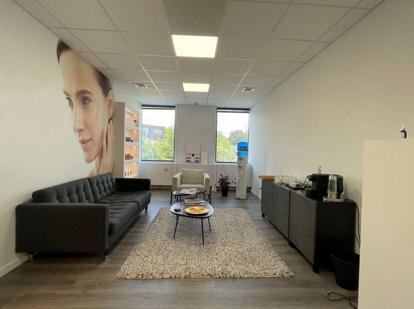 Belgicastraat 9, 1930 Zaventem | kantoor (1 unit, 377 m²) - parking (1 unit, 3 pl)