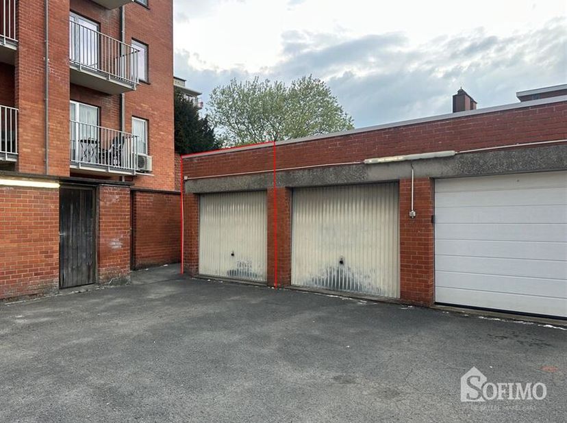 Garage à vendre
                    à 8800 Roeselare
