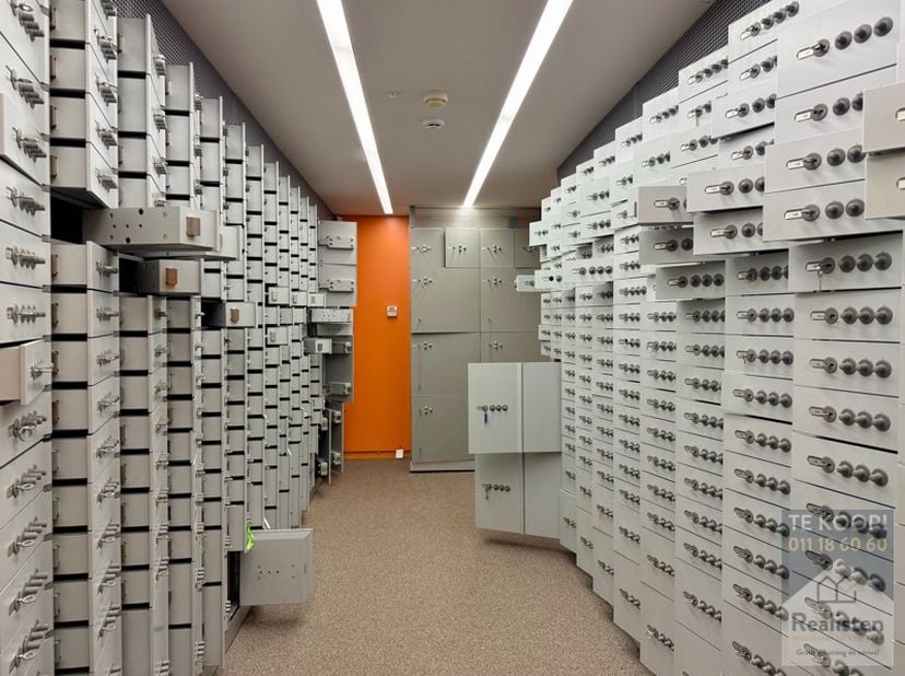 Bien professionnel à vendre
                    à 3500 Hasselt