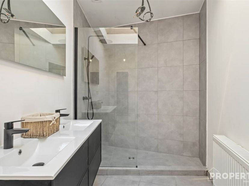 Maison prête à emménager avec jardin et garage au coeur de Moorslede&lt;br /&gt;
Vous êtes à la recherche d&#039;un bien charmant et prêt à être emménagé dans un