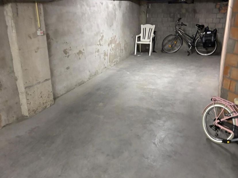 Garage à louer
                    à 8300 Knokke