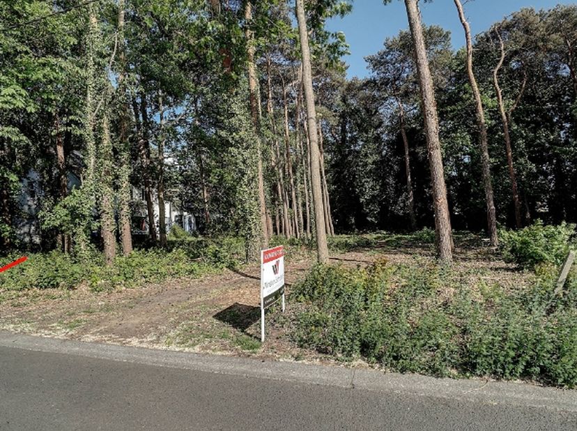 Gunstig en rustig gelegen perceel bouwgrond met een oppervlakte van 6a53ca. Gelegen vlakbij het centrum van Haacht.&lt;br /&gt;
Zuid-oost georiënteerd.&lt;br /