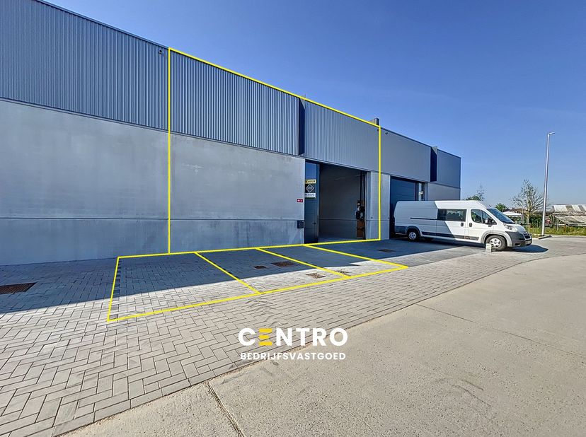 Benaderende OPPERVLAKTEN:&lt;br /&gt;
Constructie - bewoonbare oppervlakten&lt;br /&gt;
Loods: 221,40m²&lt;br /&gt;
Aantal parkeerplaatsen: 3&lt;br /&gt;
&lt;br /&gt;
INDELING:&lt;br