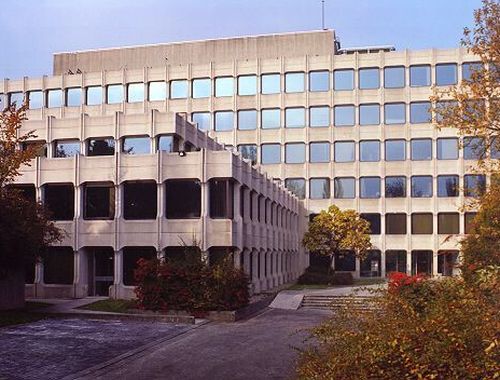                                         Bâtiment d’entreprise à louer à Watermael-Boitsfort, € 15.356,25
