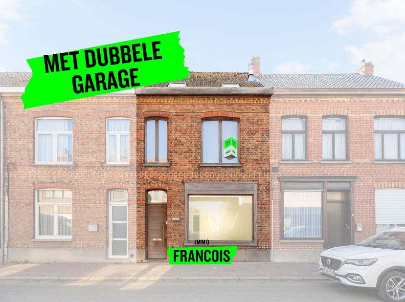 Dans le centre du village de Roesbrugge se trouve cette agréable maison. Cette maison est finie avec des matériaux durables de haute qualité et est do