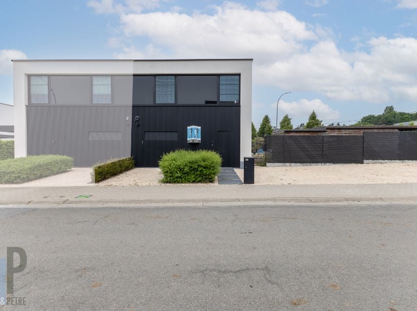 Maison à vendre
                    à 9630 Hundelgem