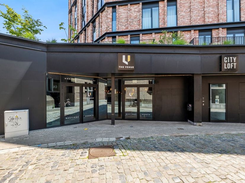 Heeft u altijd al gedroomd van een eigen handelsruimte middenin het hartje van Hasselt? Dan is dit zoekertje zeker het bekijken waard. &lt;br /&gt;
In het c