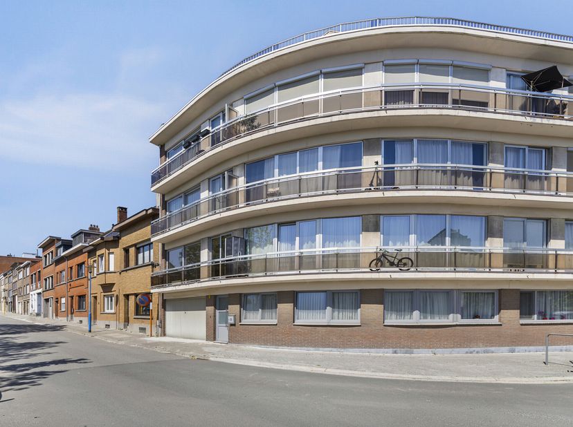 Appartement 1 chambre prêt à emménager avec beaucoup de lumière naturelle  Résidence Oxford Cambridge&lt;br /&gt;
Découvrez cet appartement 1 chambre au rez
