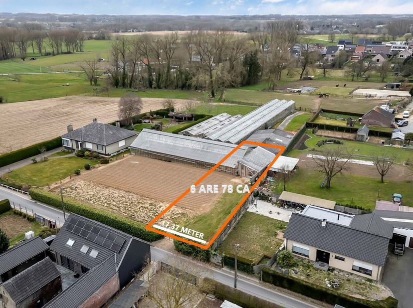 Voor meer info of een bezoek, bel 054 69 39 31 - Op een landelijke locatie te Haaltert bevindt zich deze bouwgrond voor een open bebouwing met een str