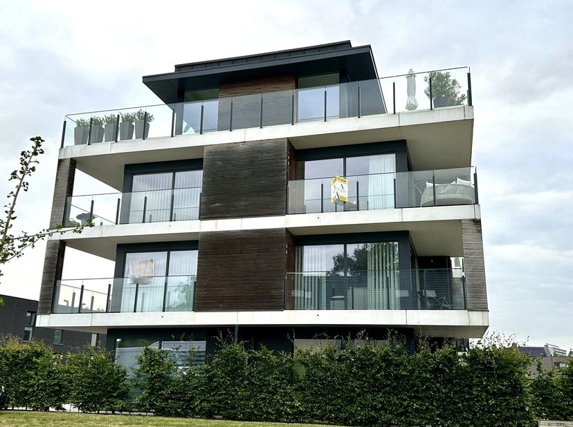 Appartement à louer
                    à 9300 Aalst