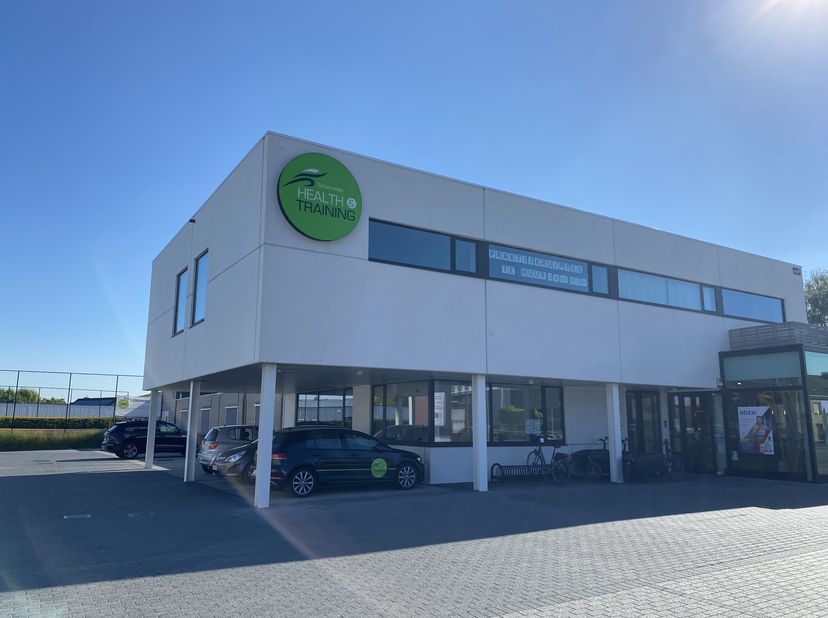Espace de pratique et/ou bureau à louer d&#039;environ 19 m² à Roulers. Fait partie d&#039;un complexe plus vaste où des conseils et des conseils paramédicaux s