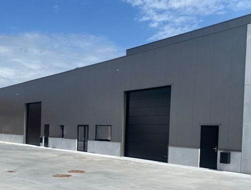                                         Commercieel Gebouw te huur in Beveren-Leie, € 1.606
