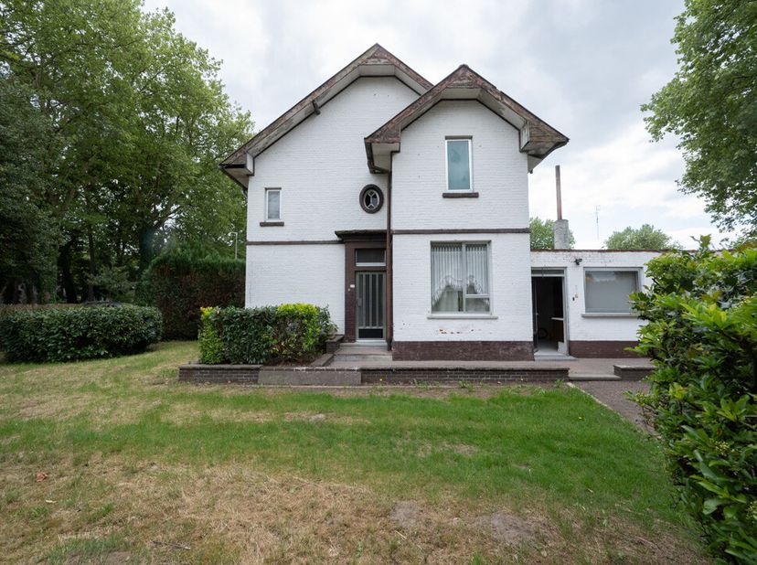 WONING MET TUIN &lt;br /&gt;
 &lt;br /&gt;
Heusden-Zolder (Heusden):  &lt;br /&gt;
Woning, sectie B, nr 25/S/13_P0000,  5a 96ca.  &lt;br /&gt;
Niet-geïndexeerd kadastraal ink