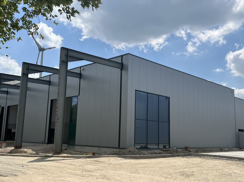 Découvrez le nouveau parc d&#039;activités «RE|CORE» situé sur l&#039;ancien Recorsite, qui comprend la zone PME «The Sheds» (phase I). Ici, 19 unités PME sont