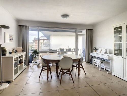                                         Appartement te koop in Jambes, € 220.000
