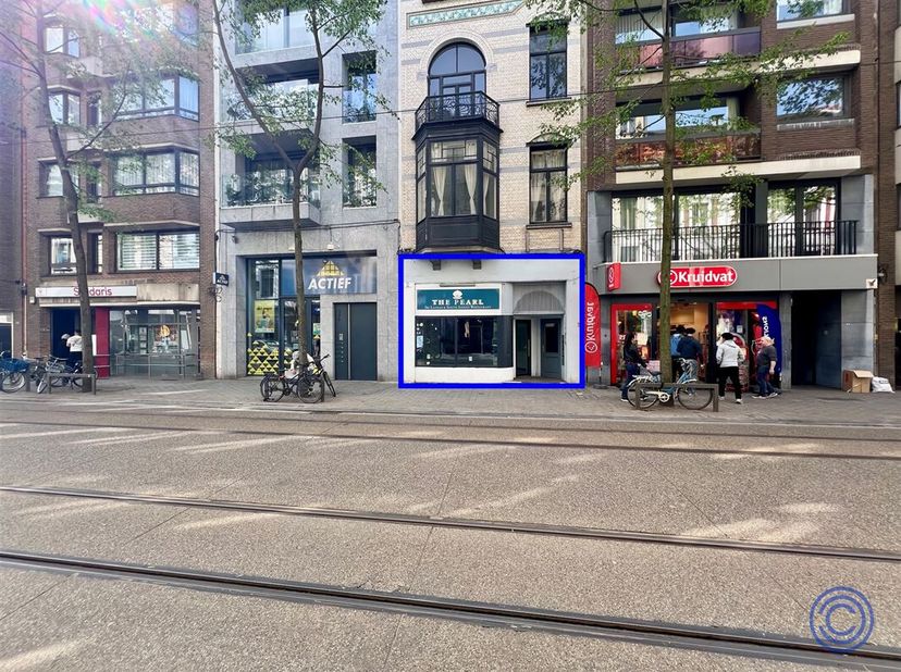 Bien professionnel à vendre
                    à 2000 Antwerpen