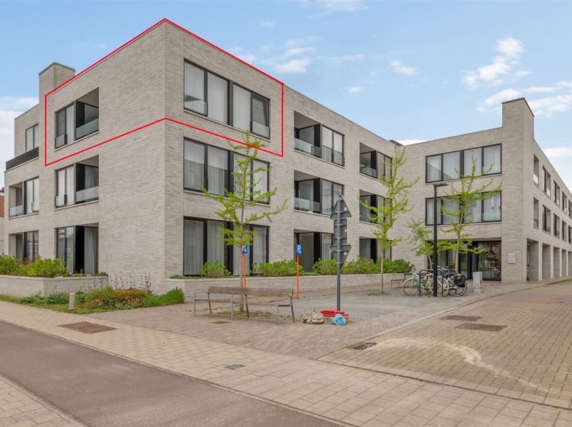 Service flat met 2 slaapkamers en terras in een prachtig nieuw complex!&lt;br /&gt;
Ligging: Centraal en gunstig gelegen in een prachtig nieuw complex in Bo