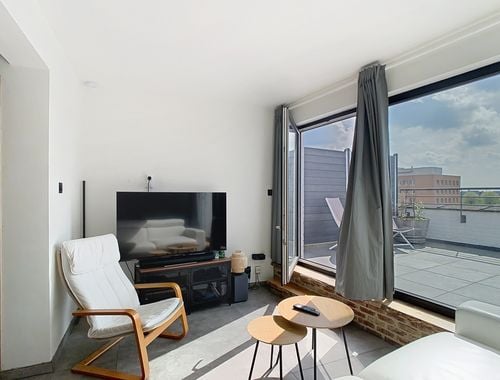                                         Appartement te huur in Sint-Pieters, € 700

