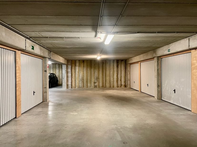 Om het straatbeeld op te ruimen en de parkeerproblematiek in de buurt op te lossen, biedt het nieuwbouwproject Tymple Greens een ondergrondse bestemmi