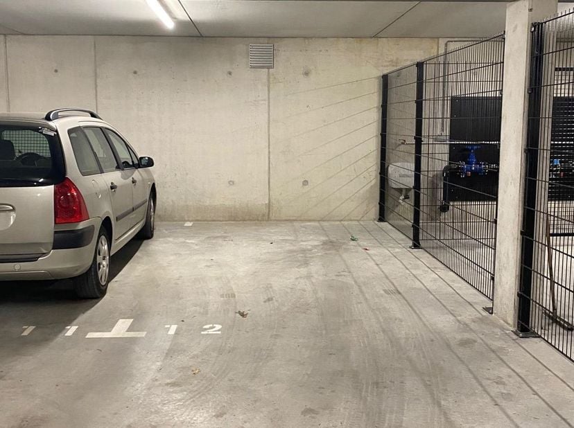 Garage à vendre
                    à 3800 Sint-Truiden