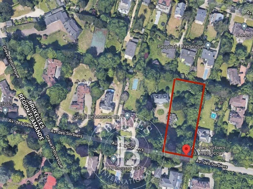 Uccle - Prince d&#039;Orange - Très beau terrain à bâtir de +/- 28 ares bien orienté sud-ouest .&lt;br /&gt;
Issu dune parcelle originelle d&#039;environ 55 ares, et