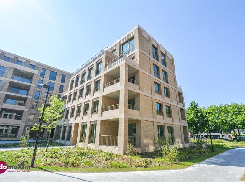 Zonovergoten penthouse met 2 terrassen op een unieke locatie in Mechelen&lt;br /&gt;
Ben jij op zoek naar een woonst met een instant feelgood-vibe? Dit uitz